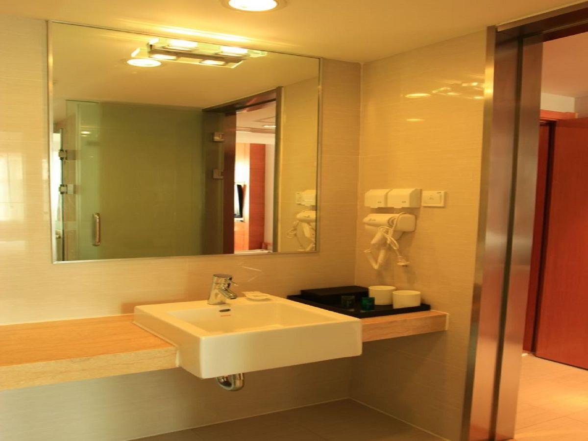 Ji Hotel Shanghai Songjiang Sports Center Exterior photo